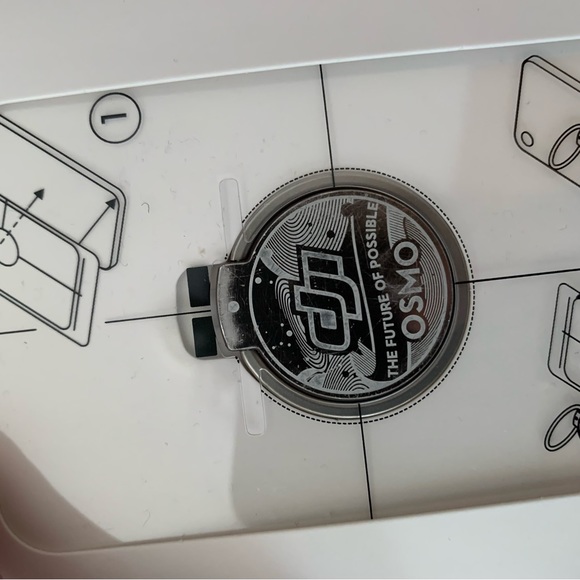 DJI OM 4 - Handheld 3-Axis Smartphone Gimbal Stabilizer - Picture 4 of 16